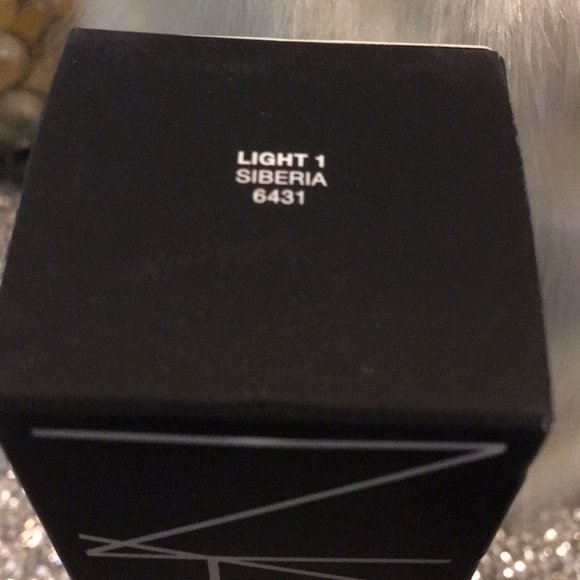 NARS All Day Luminous foundation, Light 1 Siberia-NIB - Picture 2 of 7